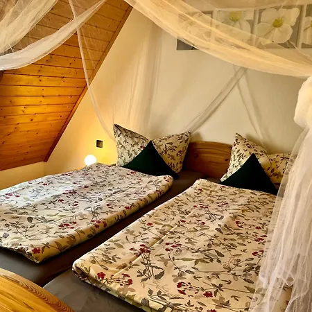 Vakantiehuis Ingrid Gemuetliches Im Gruenen Eichigt