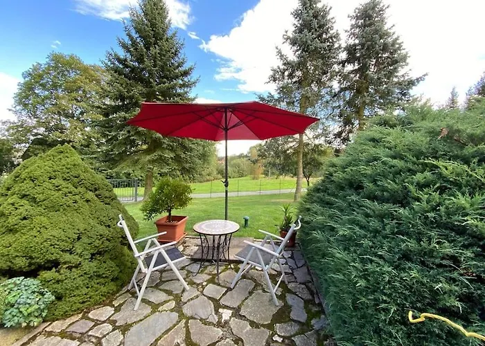 Ingrid Gemuetliches Im Gruenen بيت للعطل Eichigt