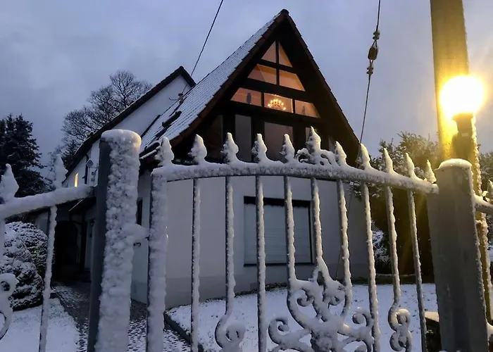 Ingrid Gemuetliches Im Gruenen بيت للعطل