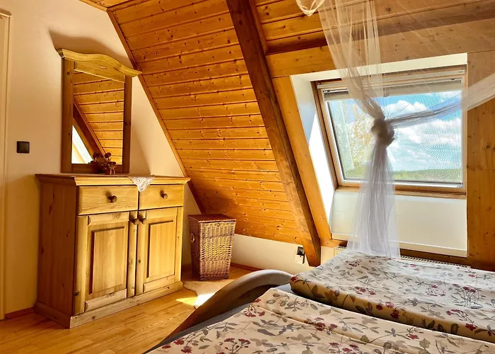 Ingrid Gemuetliches Im Gruenen بيت للعطل *