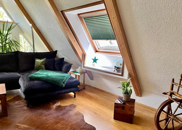 Ingrid Gemuetliches Im Gruenen بيت للعطل