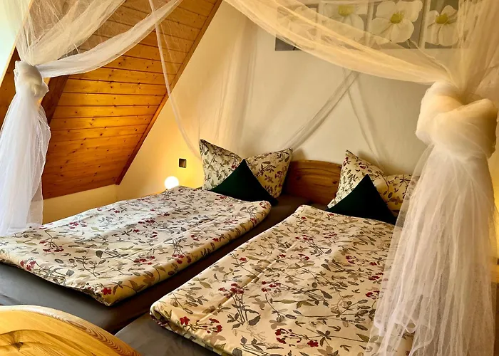 بيت للعطل Ingrid Gemuetliches Im Gruenen Eichigt